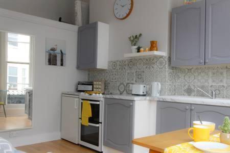 Striking Seaside One Bed Balcony Flat In Brighton Apartment Bagian luar foto